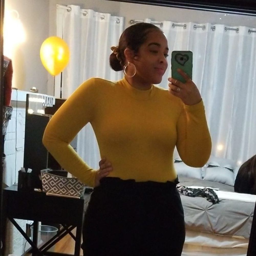 Meet your Posher, Ayana